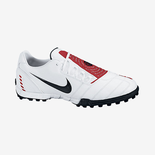 nike total 90 football