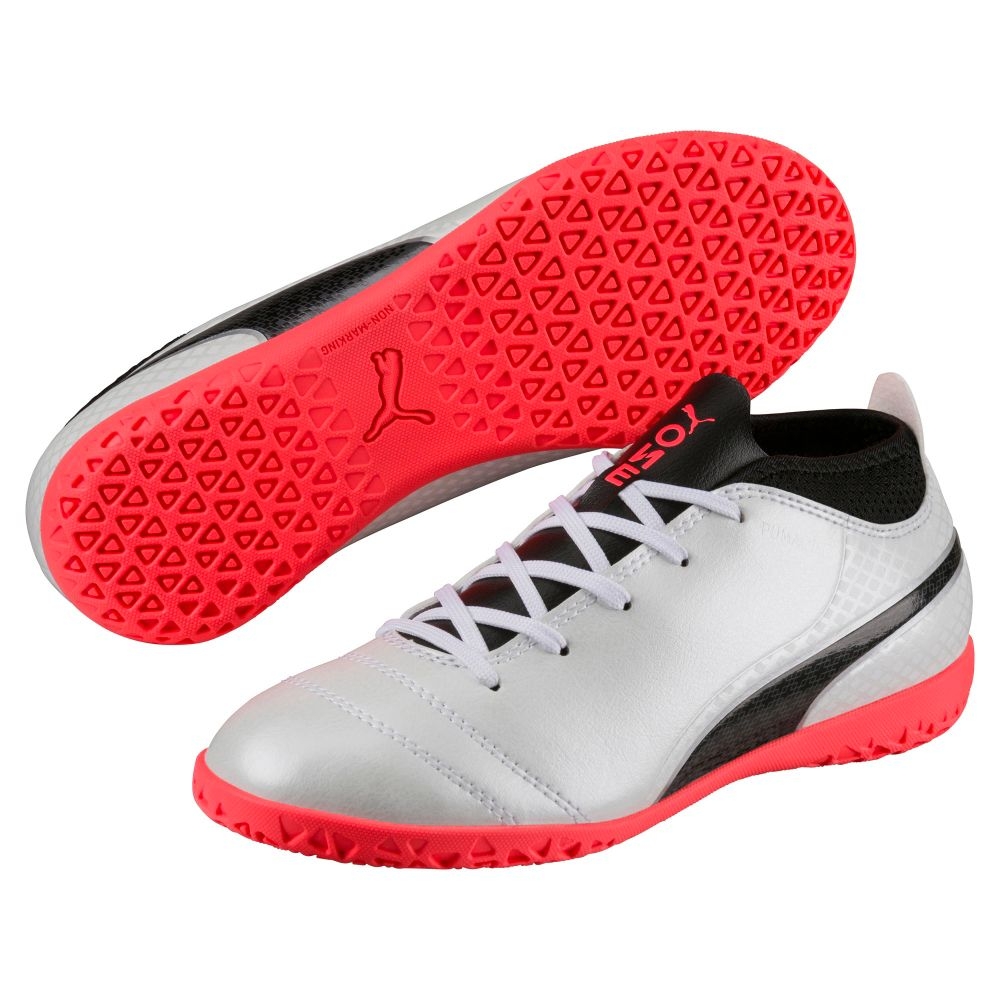 puma indoor soccer shoes