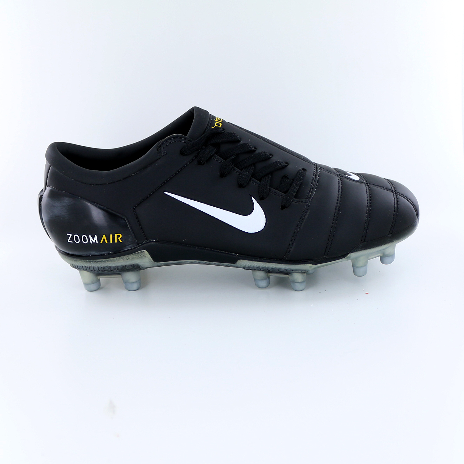 nike total 90 3