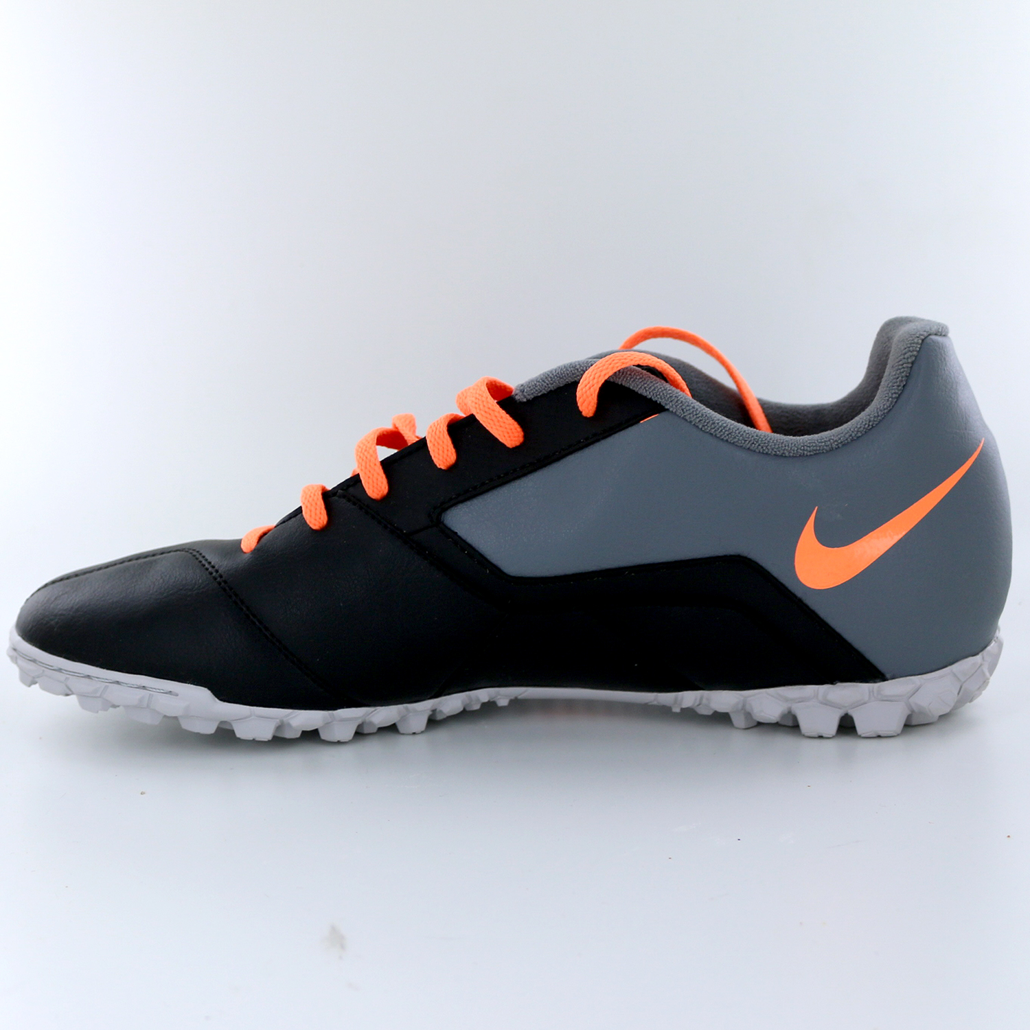 nike bomba