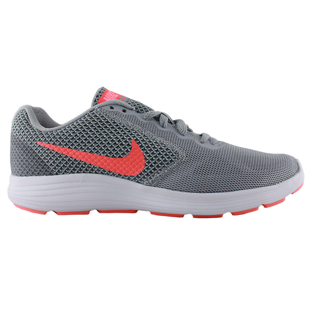 revolution 3 nike womens