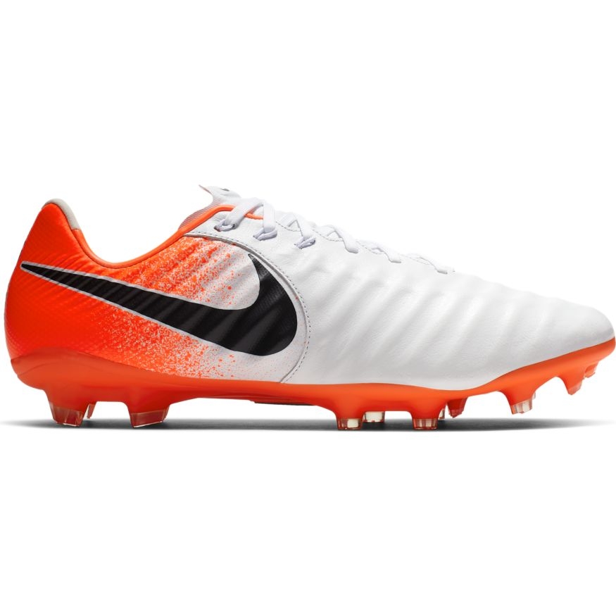 nike legend 7 indoor