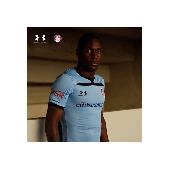 Under armour toluca jersey top