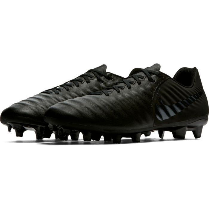 Nike Tiempo 7 Academy MG