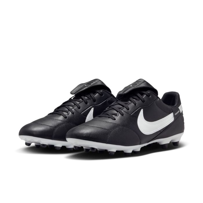 THE NIKE PREMIER III FG