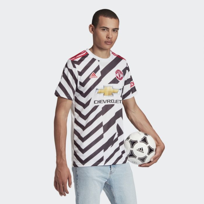 adidas man united kit