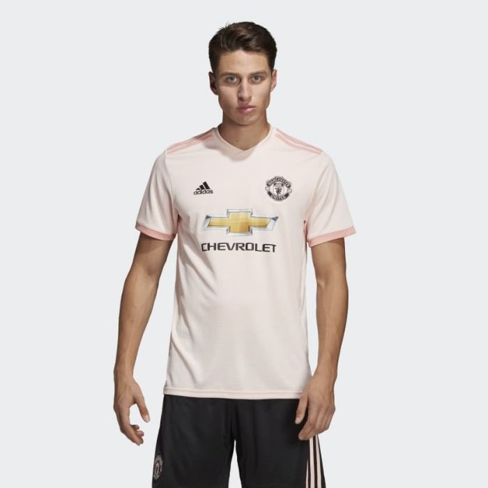 Manchester united clearance peach jersey