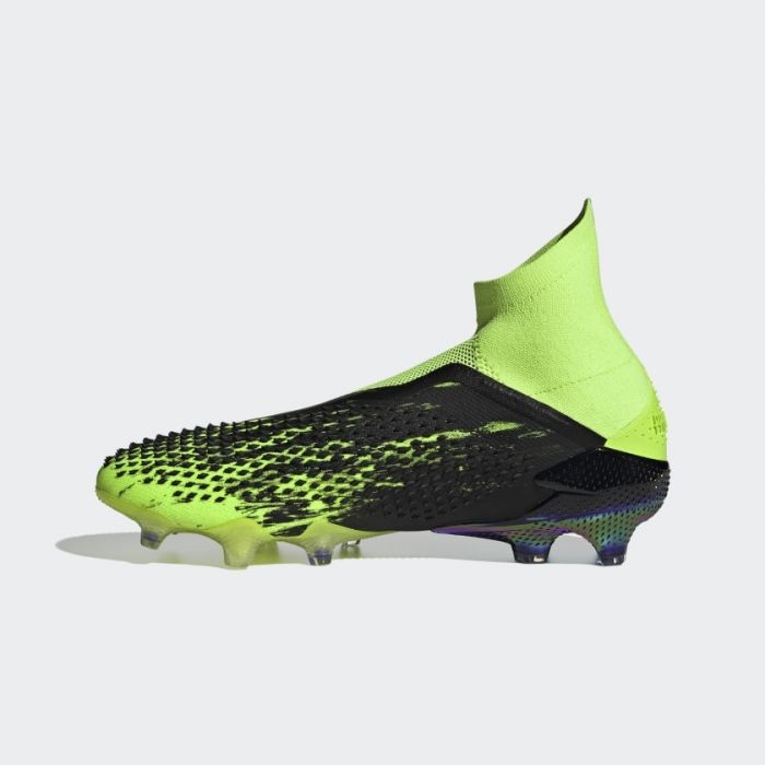 Soulier de top soccer adidas predator