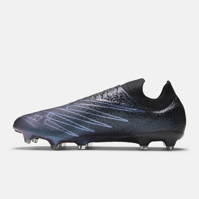 All black hot sale new balance soccer