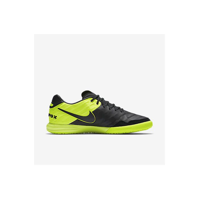 NIke Tiempox Proximo IC
