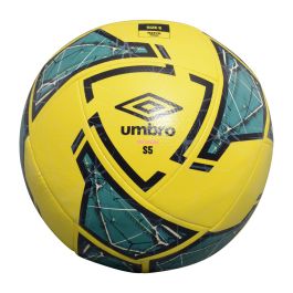 Umbro NEO SWERVE