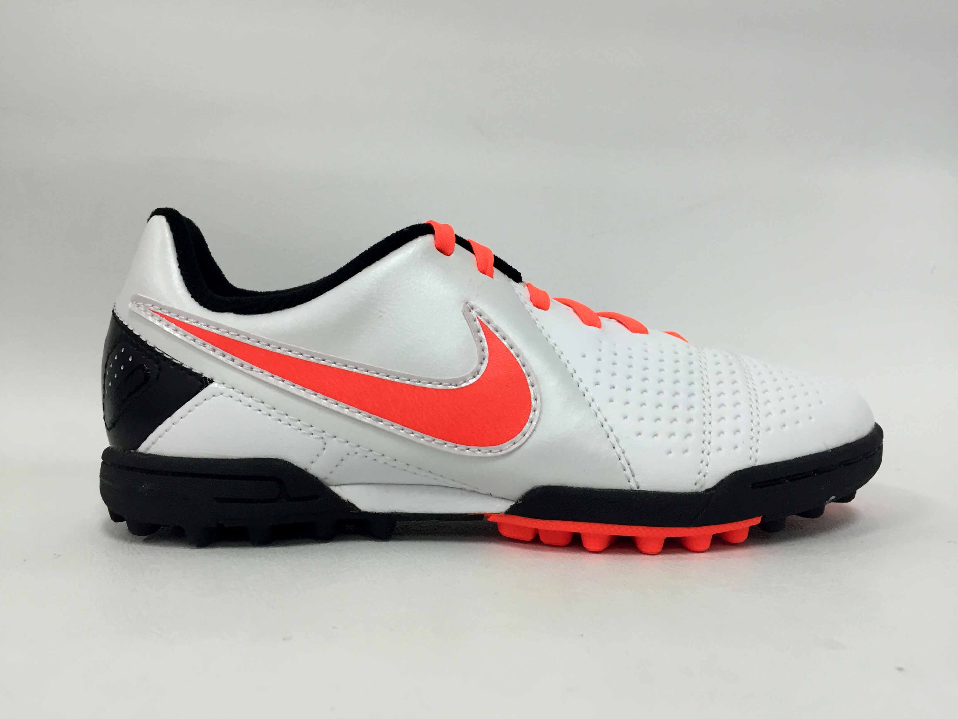 nike ctr360 size 8
